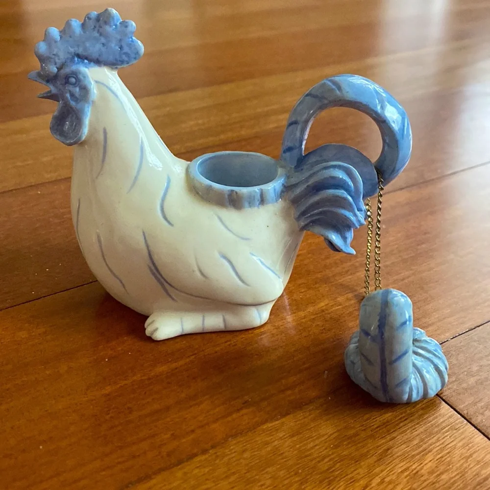 Nini Rooster Vintage Teapot EUC with Chain Hand Painted White & Blue